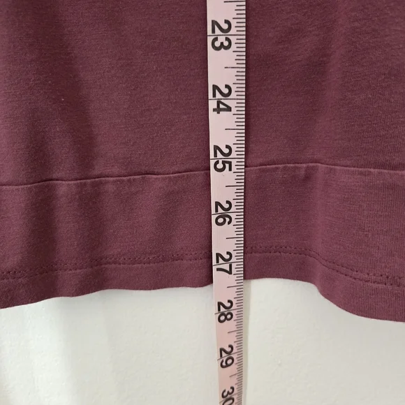 Soft Surroundings Women's Mauve Long Sleeve Top Size Large. Roll Tab Sleeve - Picture 4 of 9
